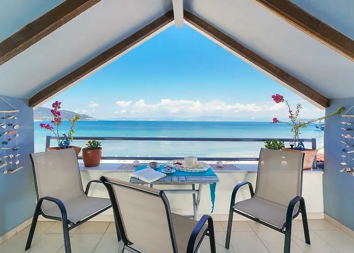 Lina\'S Sea View Apartments